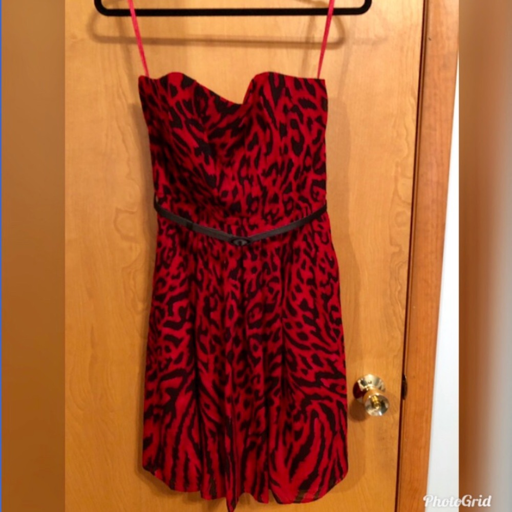 NWOT Strapless Leopard Print Dress